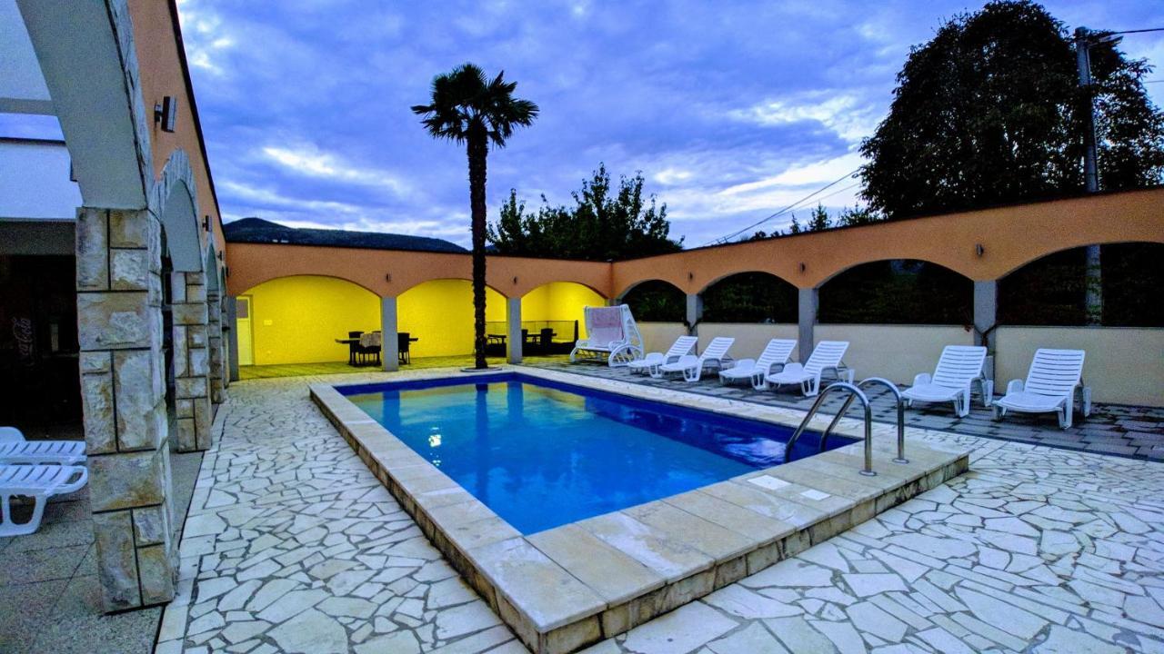 Holiday Home Rozic - Villa With Private Seasonal Heated Pool Mostar Luaran gambar